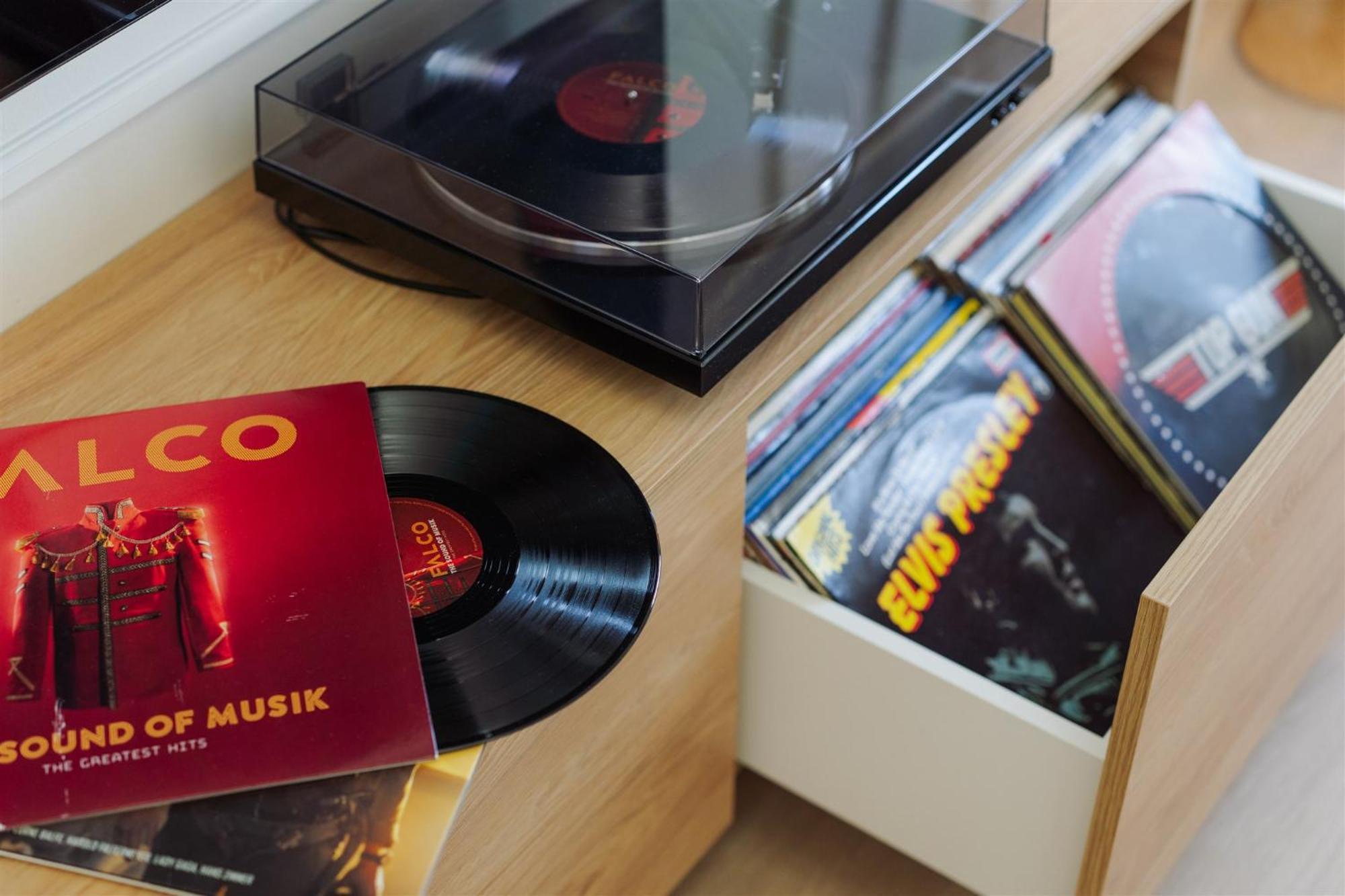 Good Vibe Studio Near Metro - Garage, Air-Conditioning, Vinyl Player Прага Екстер'єр фото